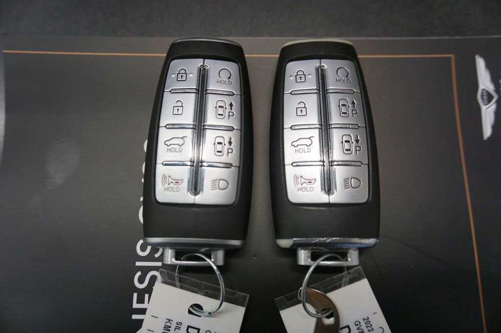 Used 2023 Genesis GV80 2.5T w/ Prestige 20" Package image 21