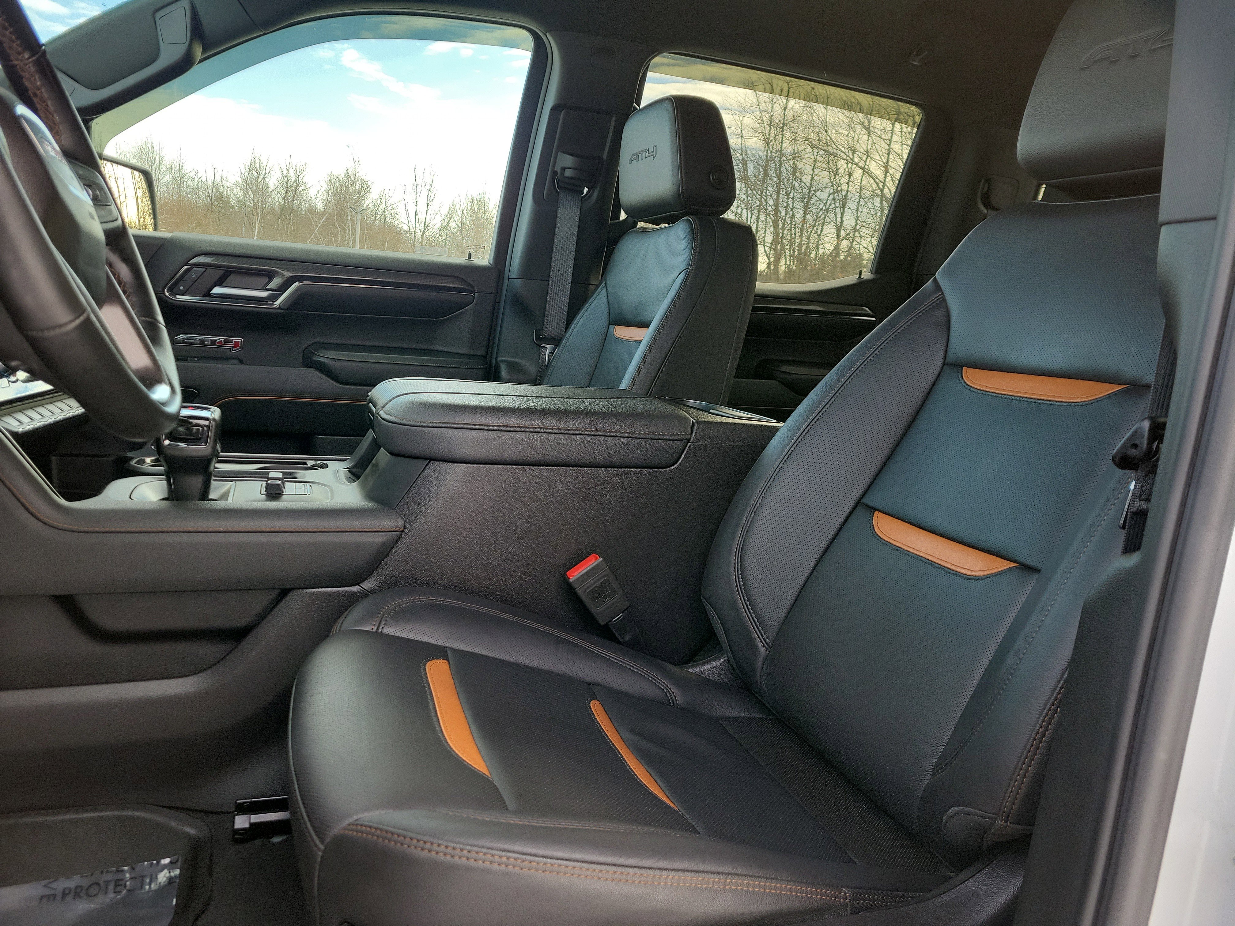 Used 2024 GMC Sierra 1500 AT4 w/ Technology Package image 14