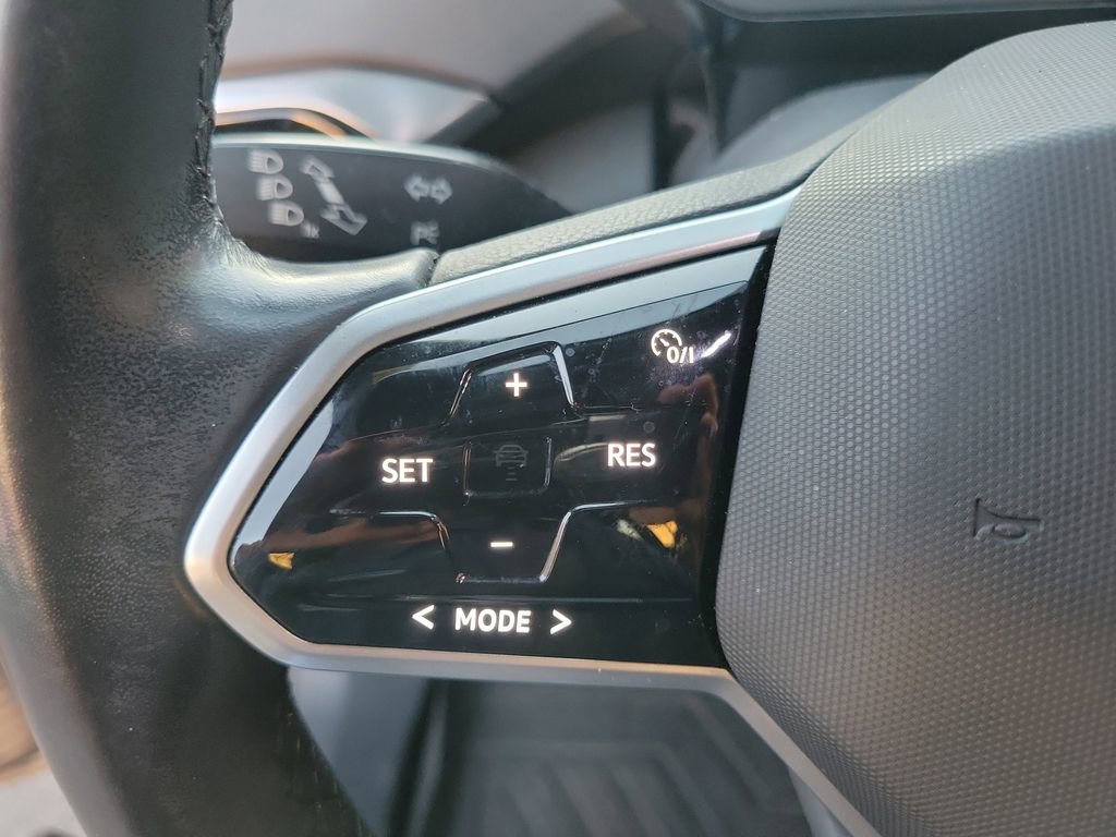 Used 2021 Volkswagen ID.4 Pro image 23