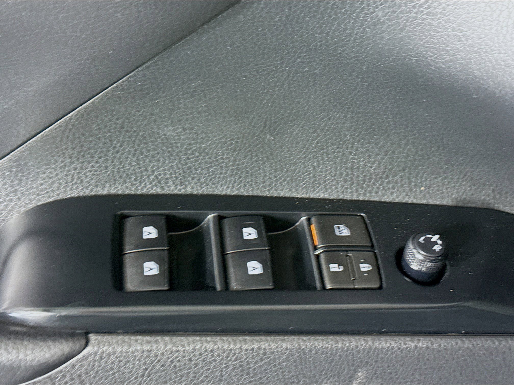 Used 2018 Toyota Camry LE image 23