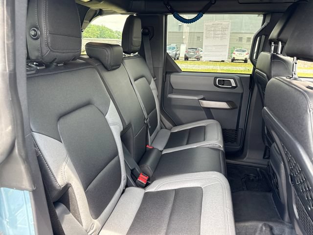 Used 2023 Ford Bronco Black Diamond w/ Sasquatch Package AWD/4WD image 12