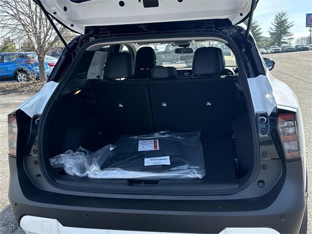 New 2026 Nissan Kicks SR w/ SR Premium Package image 13