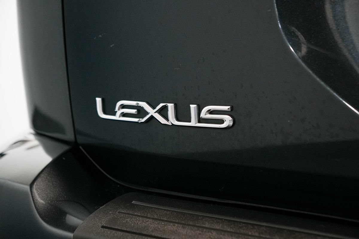 Used 2006 Lexus RX 330 AWD image 11