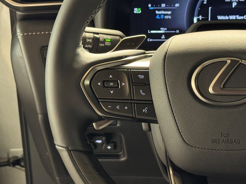 New 2025 Lexus LX 600 4WD w/ Luxury Package image 20