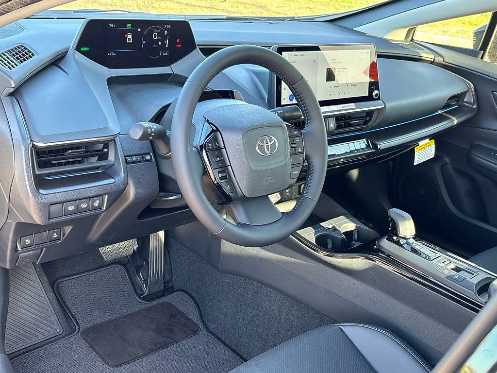 New 2026 Toyota Prius Plug-In Hybrid FWD image 10
