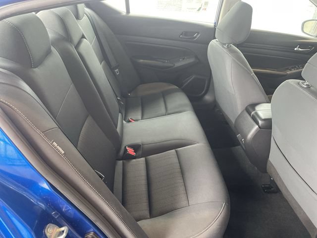 Used 2025 Nissan Altima 2.5 SV FWD image 37