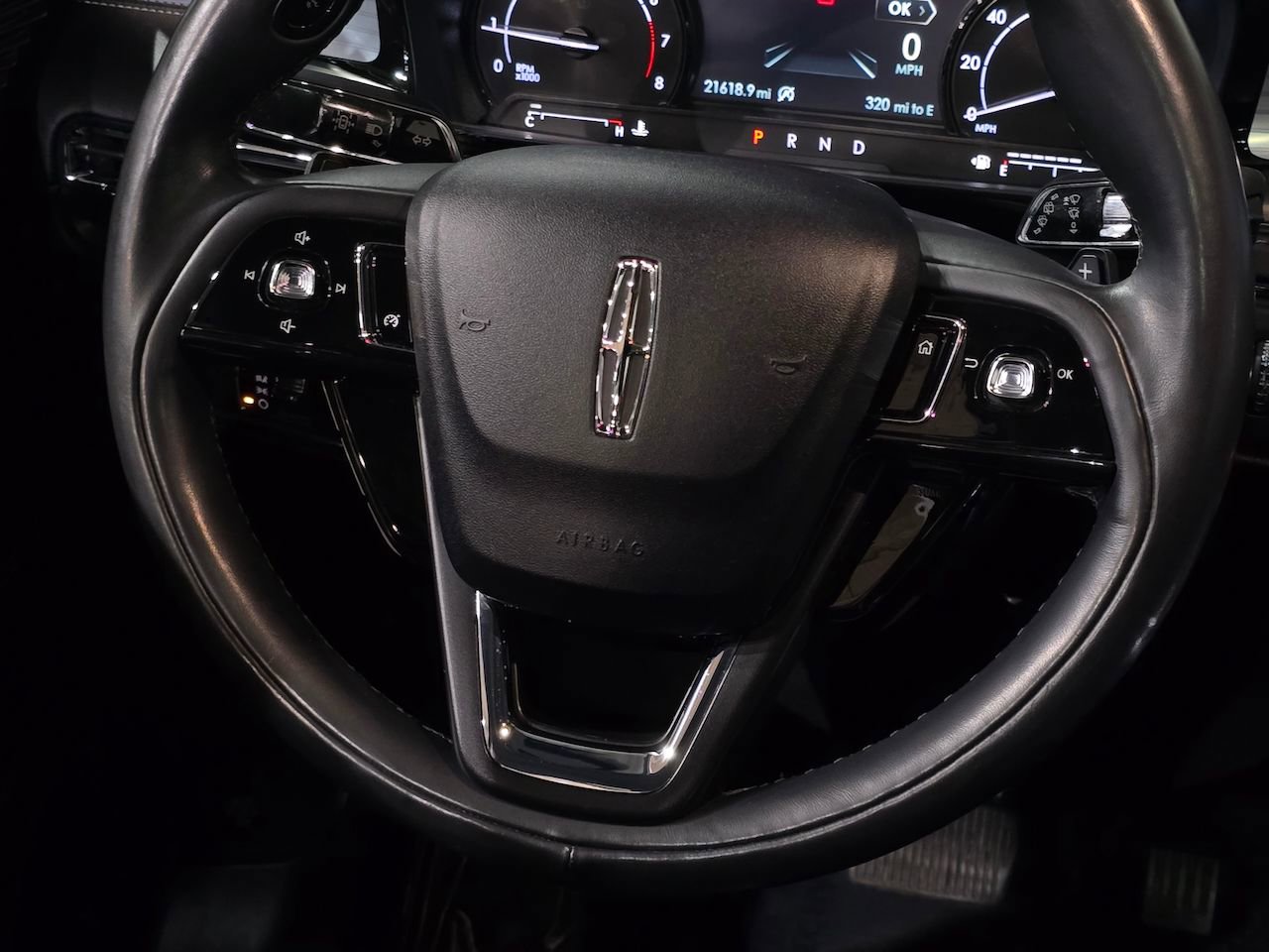 Used 2022 Lincoln Corsair AWD w/ Premium Package image 23