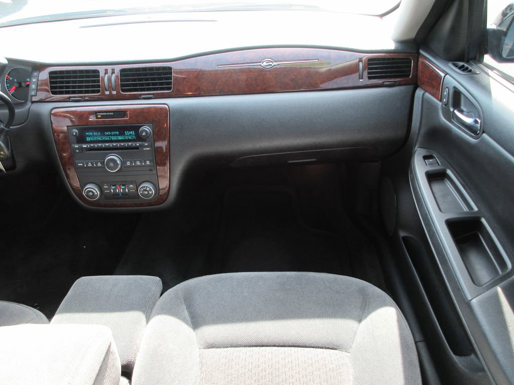 Certified 2011 Chevrolet Impala LT image 15