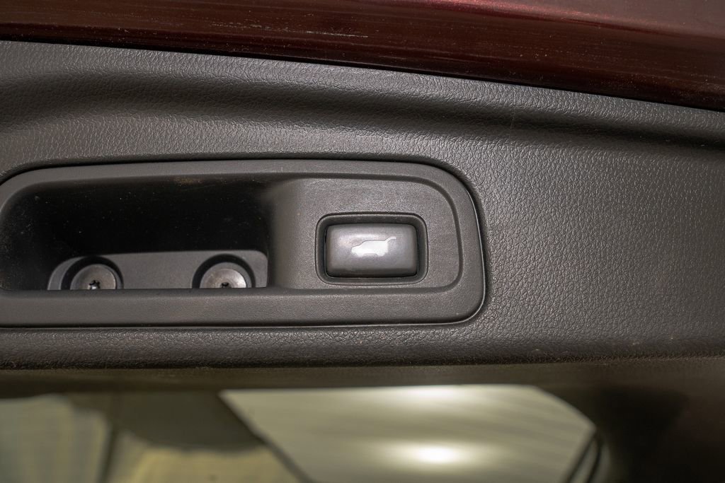 Used 2017 Honda Pilot Elite image 6