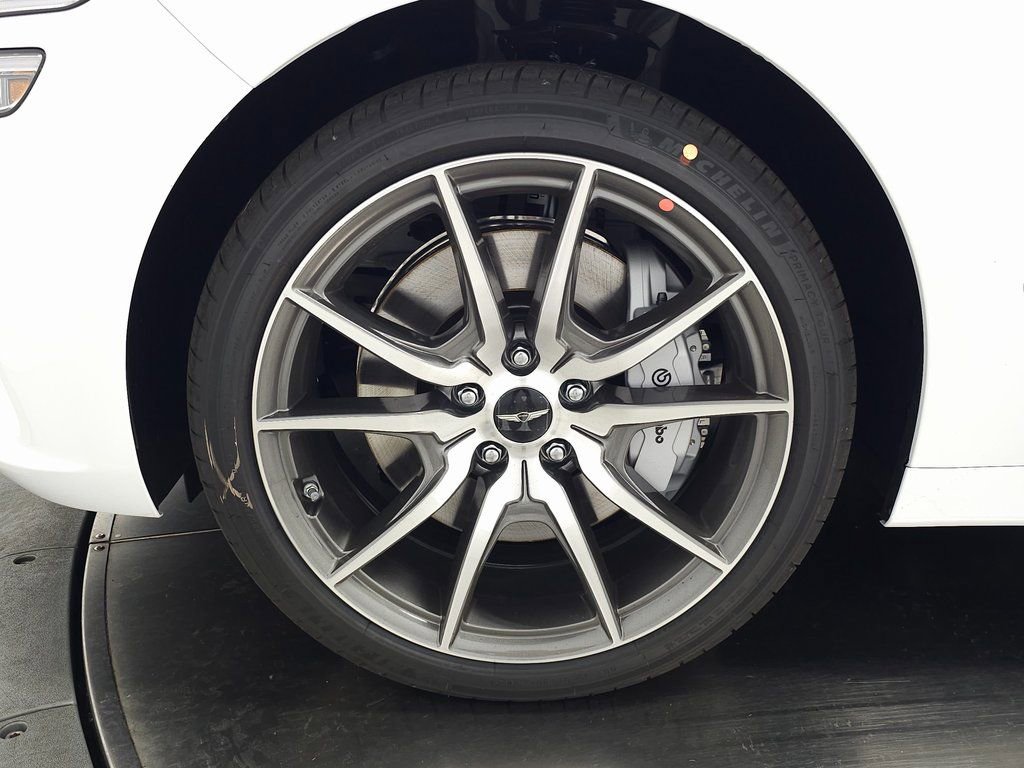 Used 2026 Genesis G70 2.5T image 8