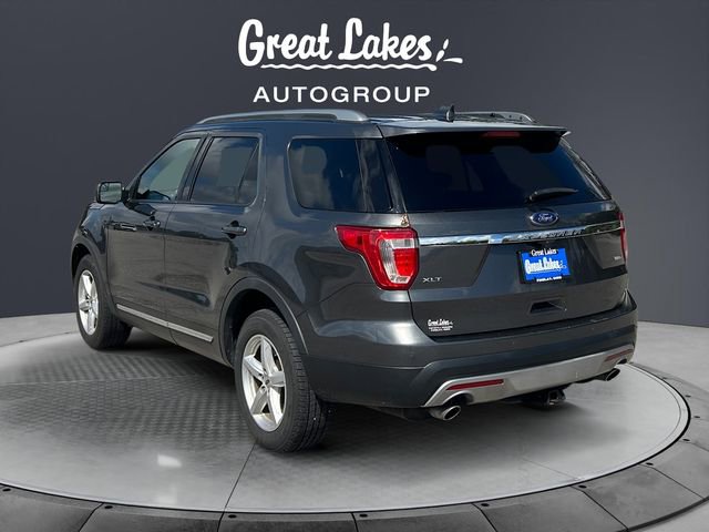 Used 2016 Ford Explorer XLT w/ Equipment Group 202A AWD/4WD image 3