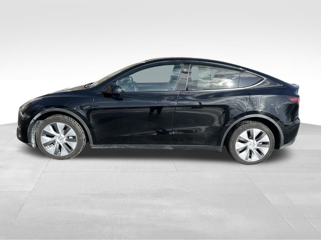 Used 2024 Tesla Model Y Long Range image 2