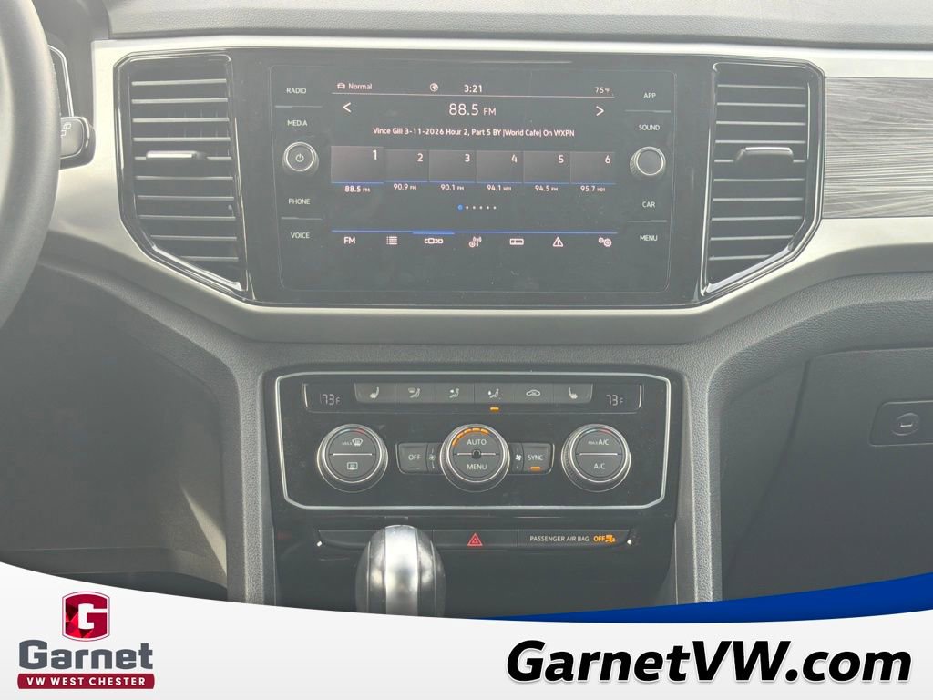 Certified 2023 Volkswagen Atlas Cross Sport SE w/ Panoramic Sunroof Package image 19