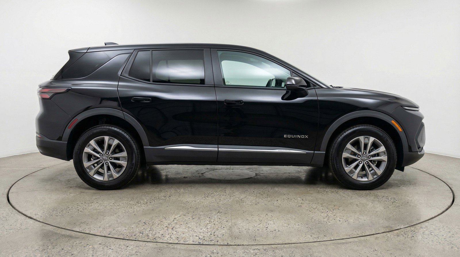 Used 2025 Chevrolet Equinox LT image 11