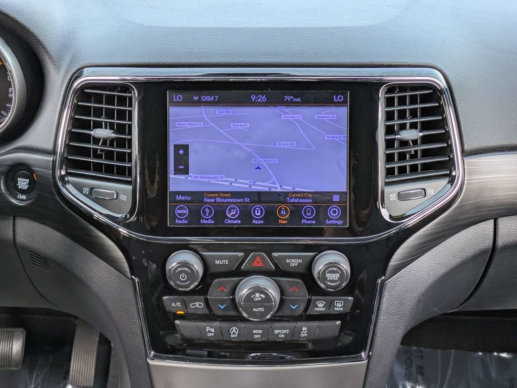Used 2019 Jeep Grand Cherokee Laredo w/ 18" Wheel & 8.4" Radio Group AWD/4WD image 18