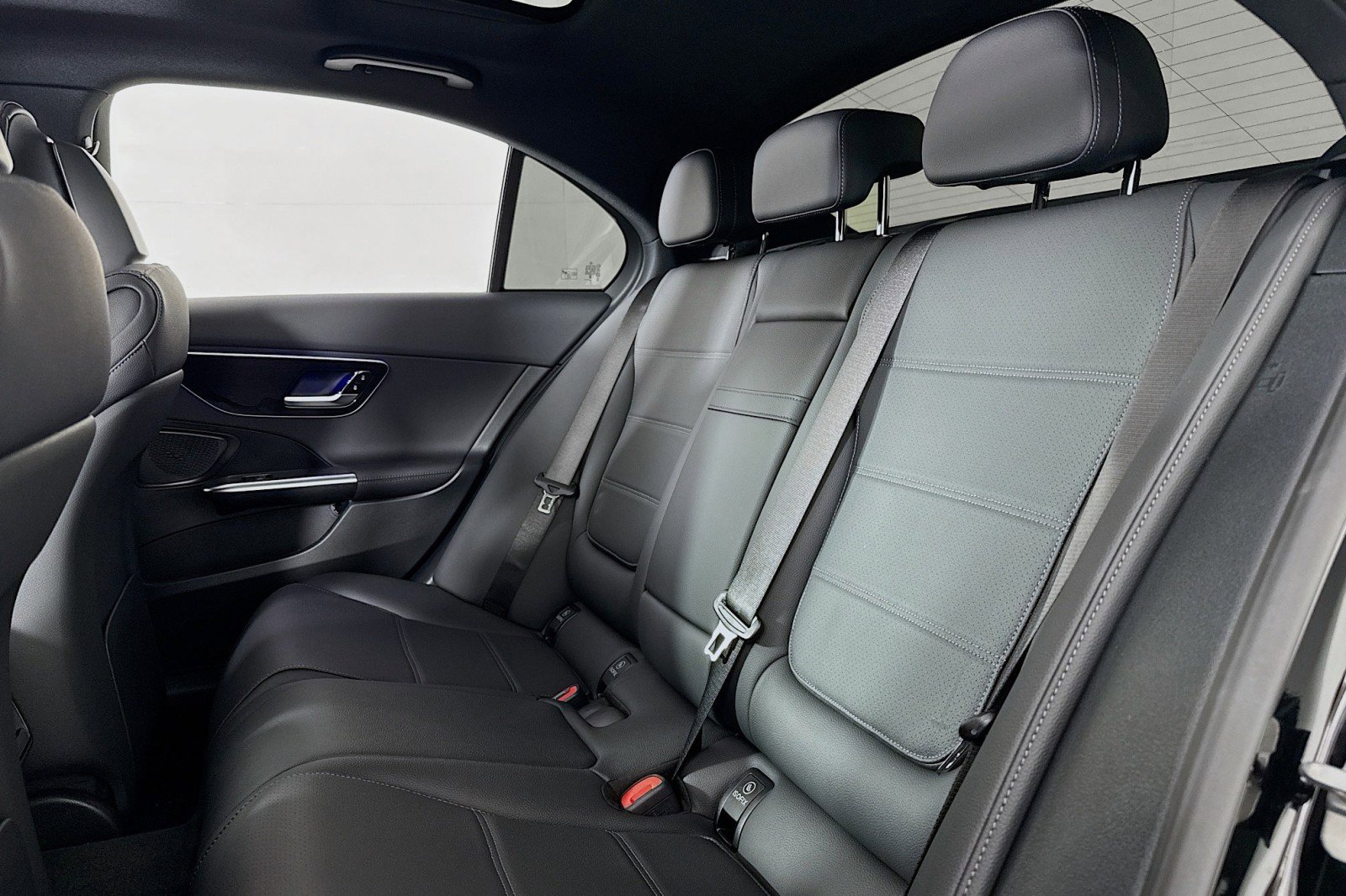 Certified 2026 Mercedes-Benz C 300 Sedan image 8