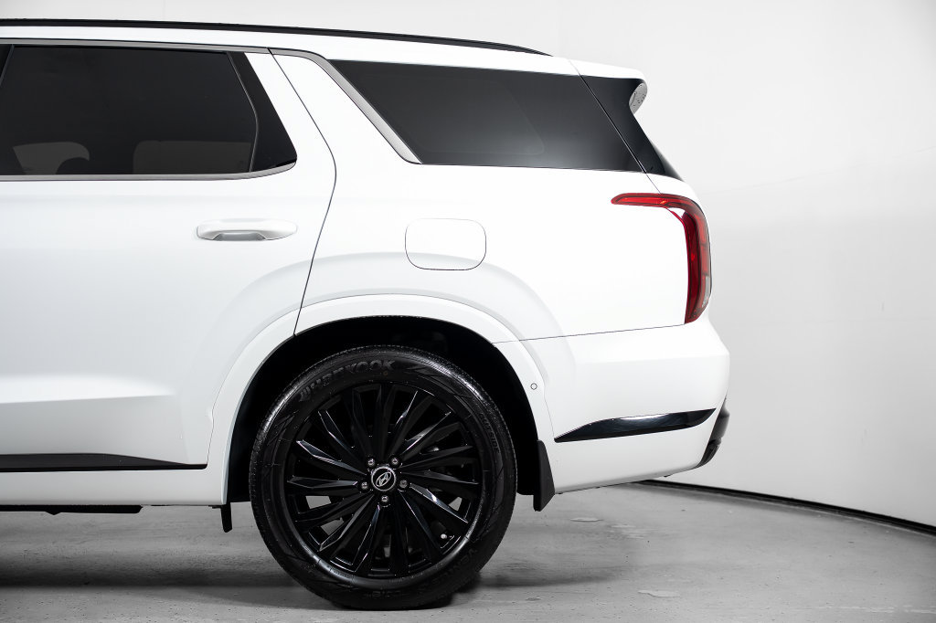 Certified 2025 Hyundai Palisade Calligraphy AWD/4WD image 14