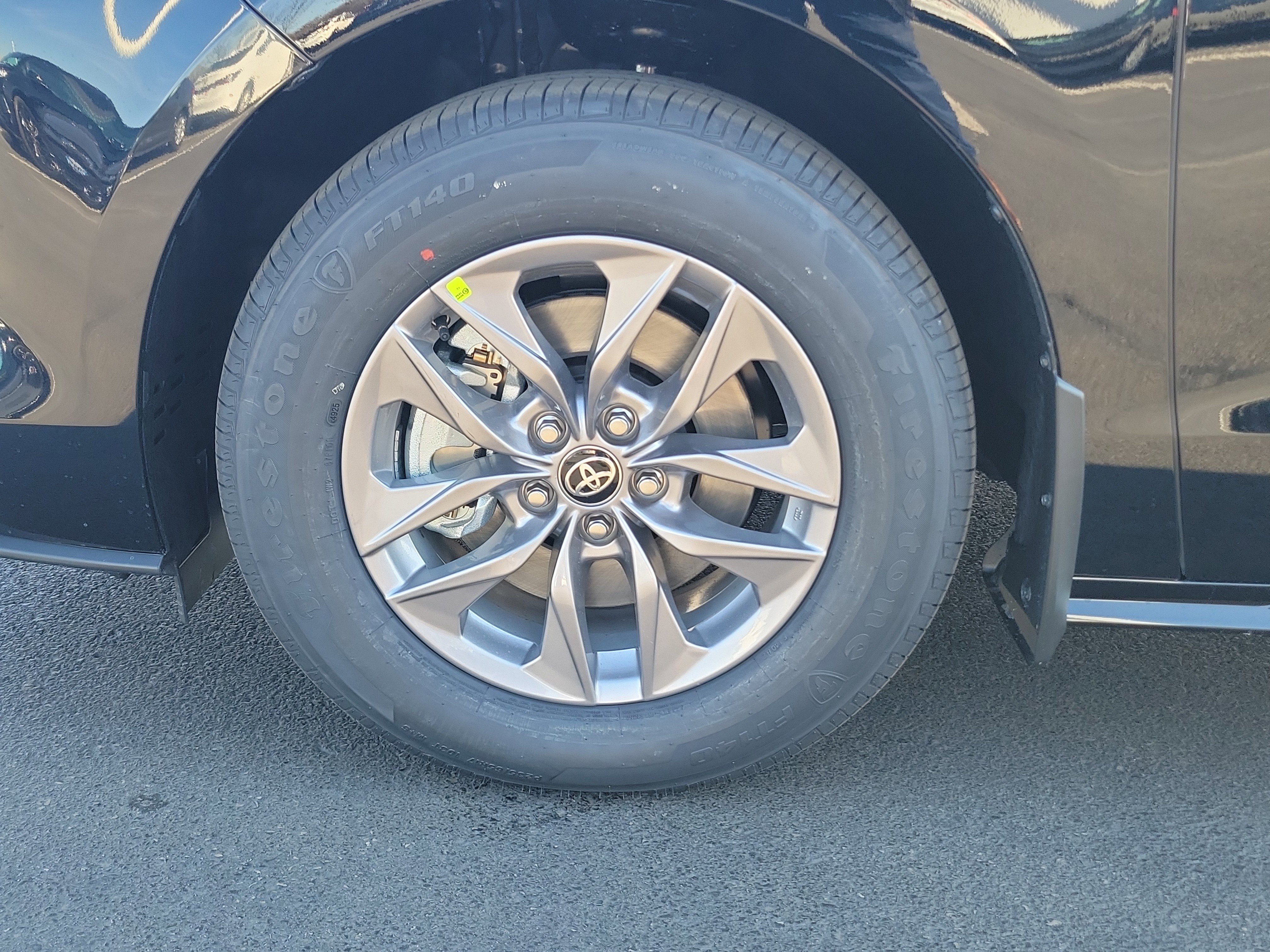 New 2026 Toyota Sienna LE image 8