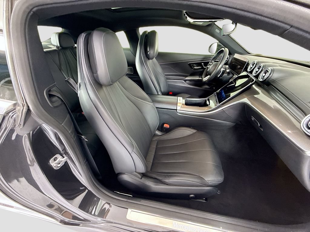 Certified 2025 Mercedes-Benz CLE 300 4MATIC Coupe image 20