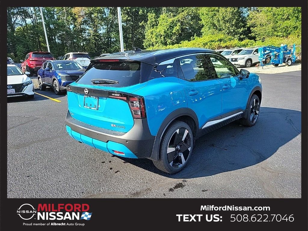 Used 2025 Nissan Kicks SR w/ SR Premium Package image 4