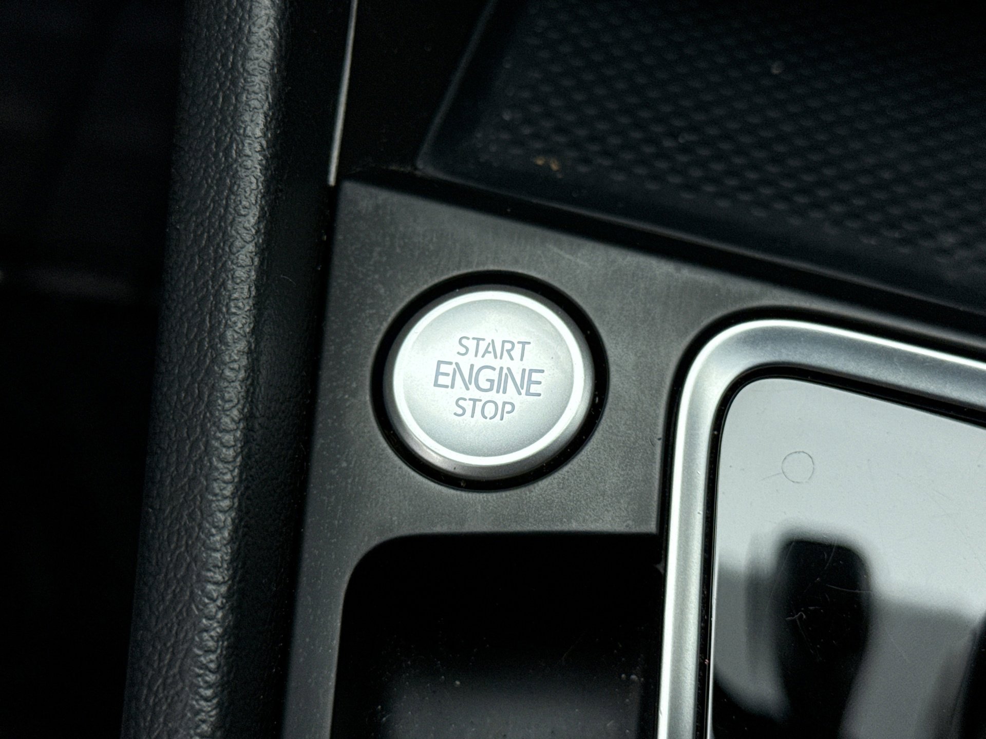 Used 2021 Volkswagen Jetta SE w/ SE Cold Weather Package FWD image 20