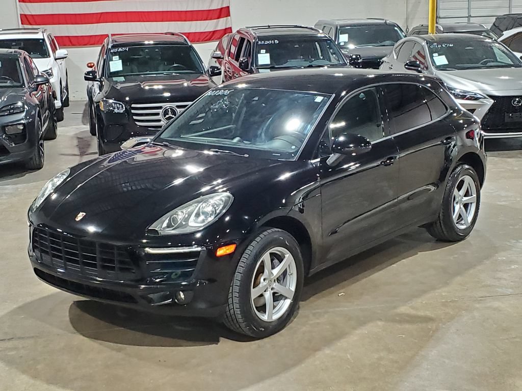 Used 2018 Porsche Macan AWD/4WD image 35