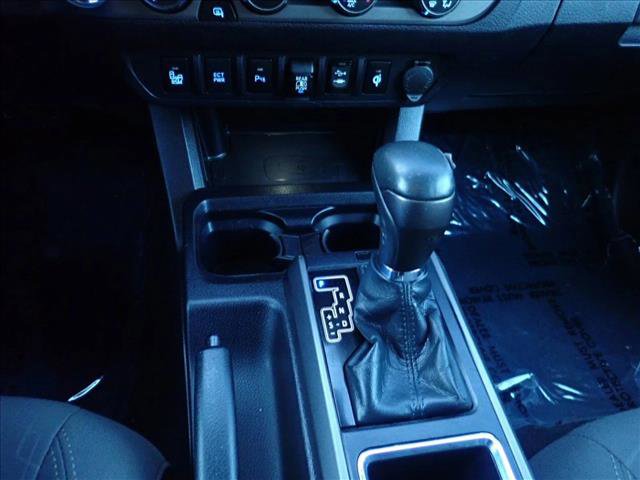 Used 2019 Toyota Tacoma TRD Off-Road w/ Technology Package image 19