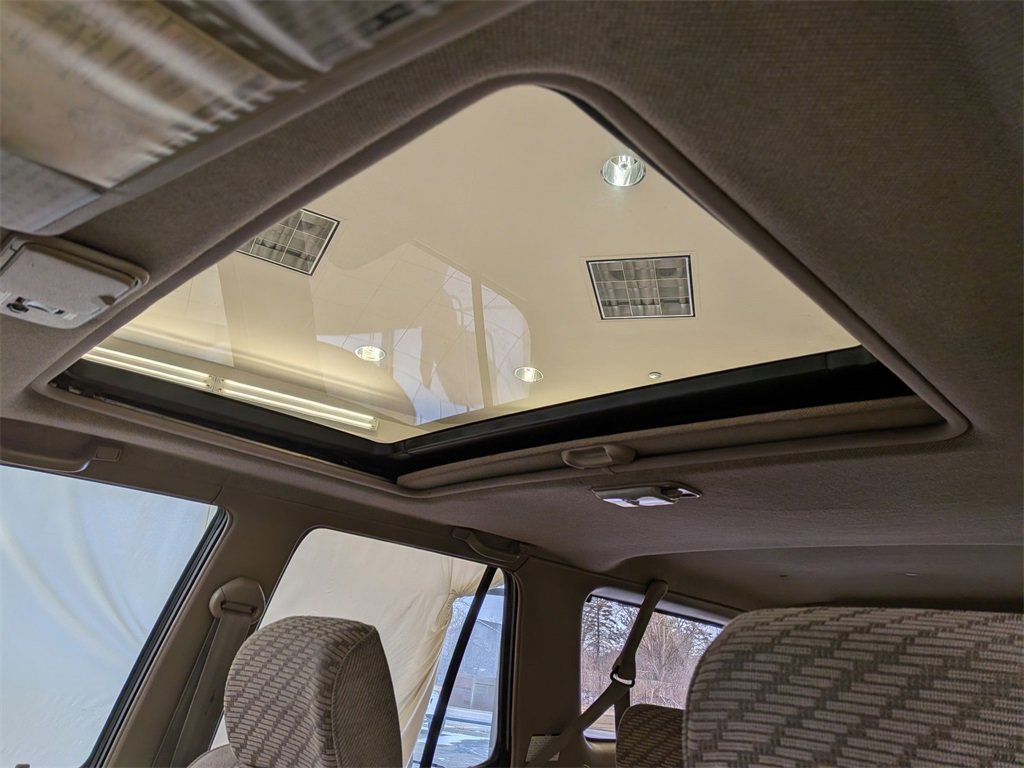 Used 1995 Toyota 4Runner SR5 image 16