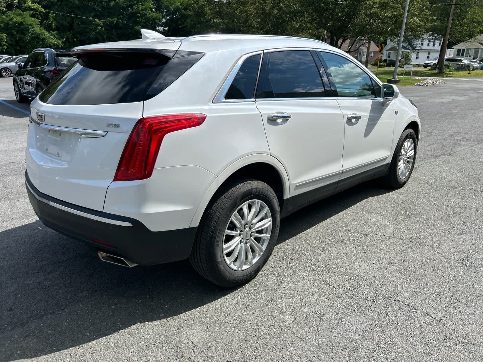 Used 2019 Cadillac XT5 AWD image 18