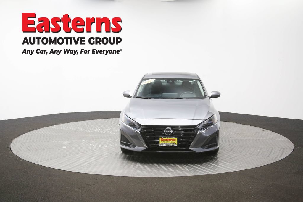 Used 2024 Nissan Altima 2.5 SV w/ SV Premium Package AWD/4WD image 49