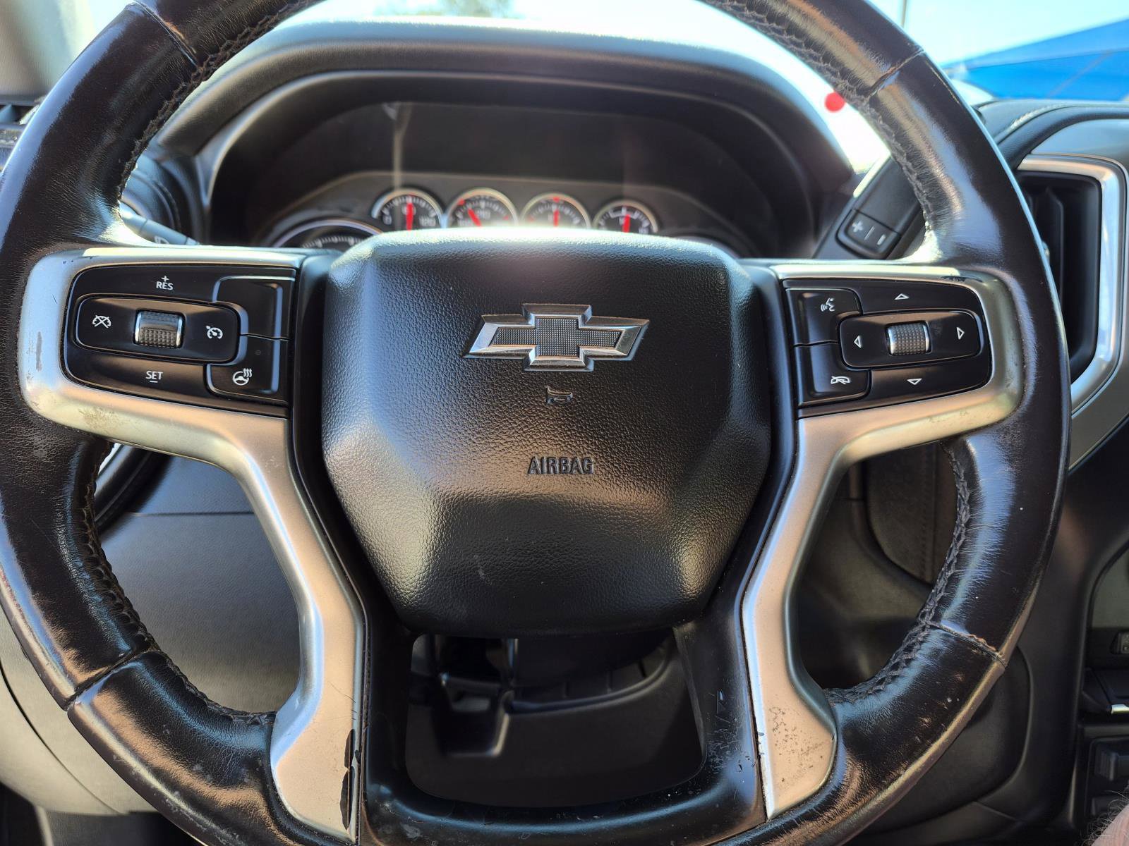 Used 2020 Chevrolet Silverado 1500 LT Trail Boss AWD/4WD image 28