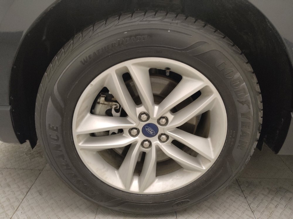 Used 2018 Ford Edge SEL w/ Equipment Group 201A image 31