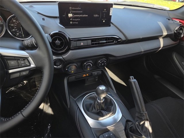 New 2025 MAZDA MX-5 Miata Club w/ Weather Package image 8