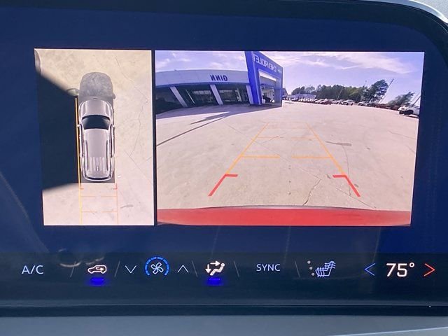 New 2026 Chevrolet Traverse LT w/ Driver Confidence Package image 12