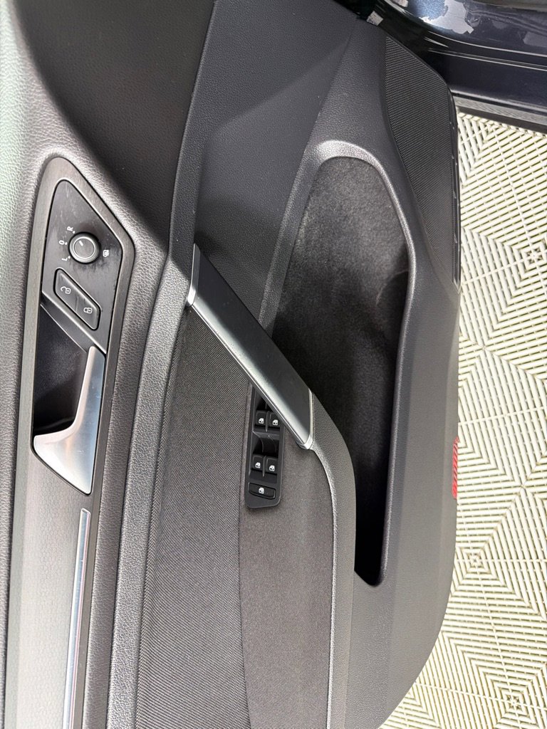 Used 2018 Volkswagen GTI S FWD image 9
