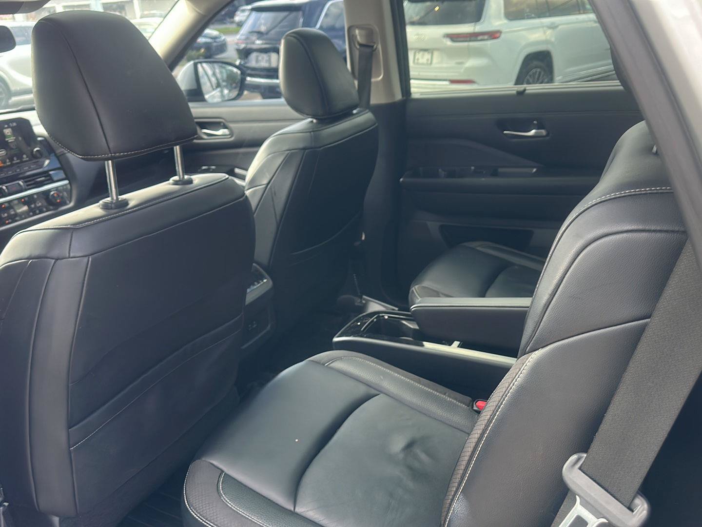 Used 2022 Nissan Pathfinder SL w/ SL Premium Package AWD/4WD image 14