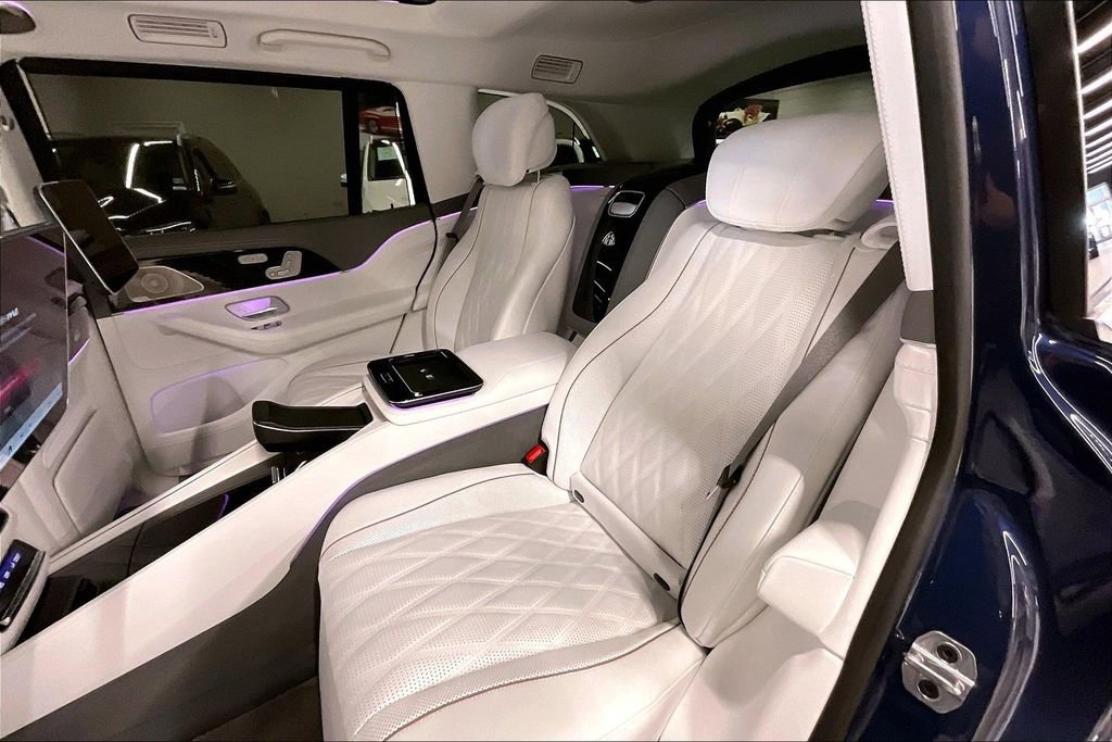New 2026 Mercedes-Benz Maybach GLS 600 4MATIC image 10