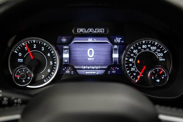 Used 2024 RAM 1500 Laramie image 32