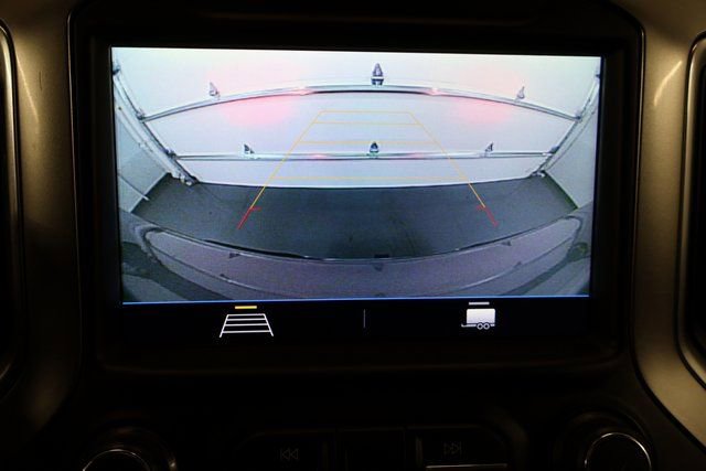 Used 2021 Chevrolet Silverado 1500 LT w/ Z71 Off-Road Package image 18