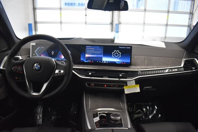 New 2026 BMW X5 xDrive40i w/ Premium Package AWD/4WD image 5