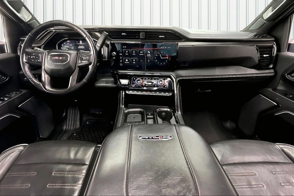 Used 2024 GMC Sierra 2500 AT4X image 8