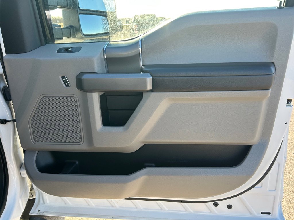 Used 2018 Ford F250 XLT w/ XLT Premium Package image 12