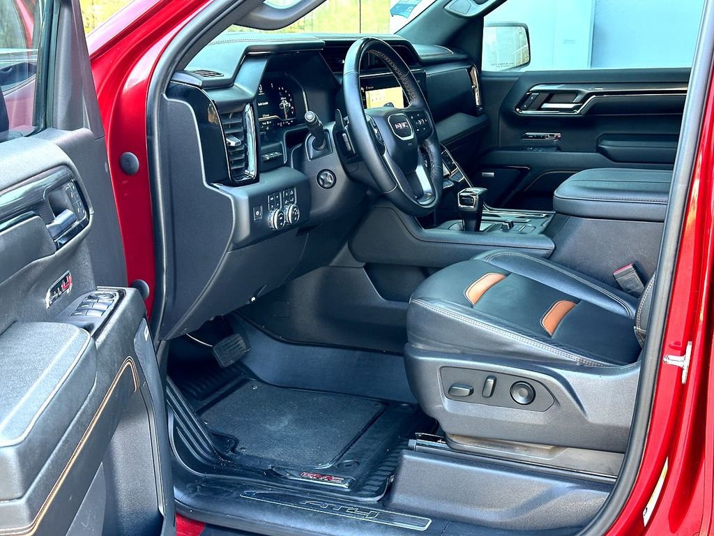 Used 2024 GMC Sierra 1500 AT4 w/ Technology Package image 9