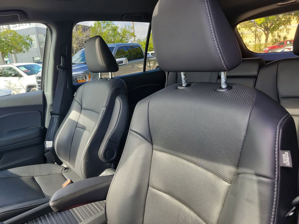 Used 2023 Honda Passport EX-L image 31