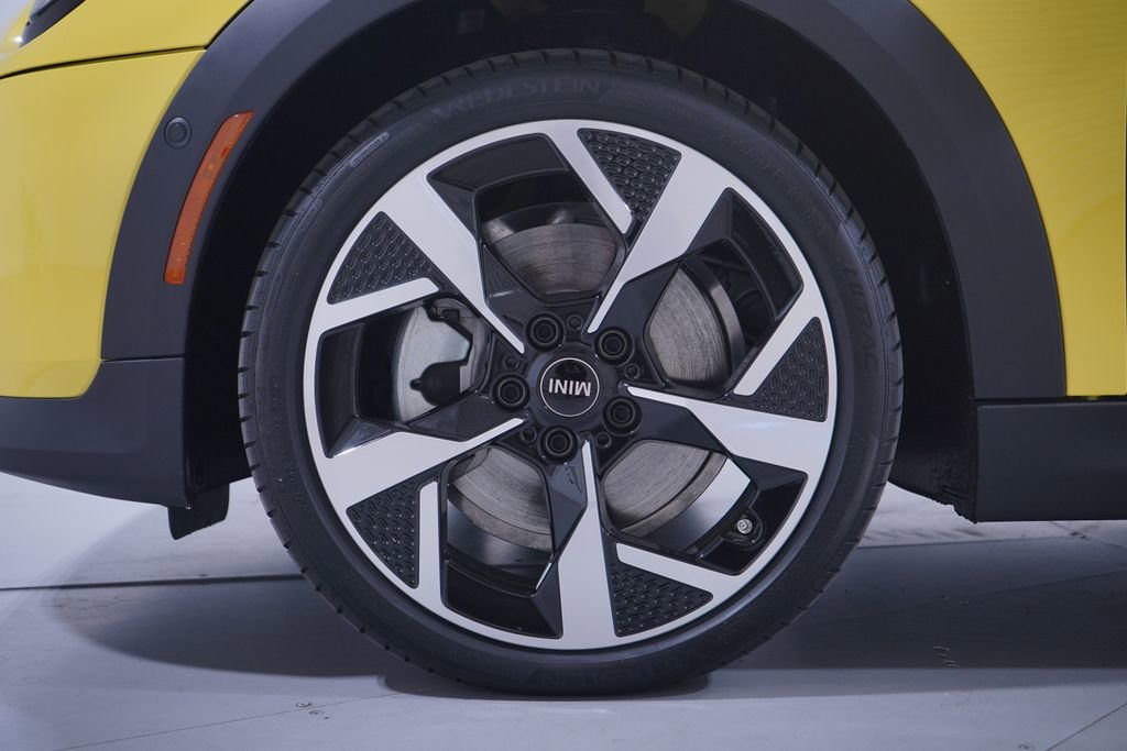 New 2026 MINI Cooper S FWD image 2