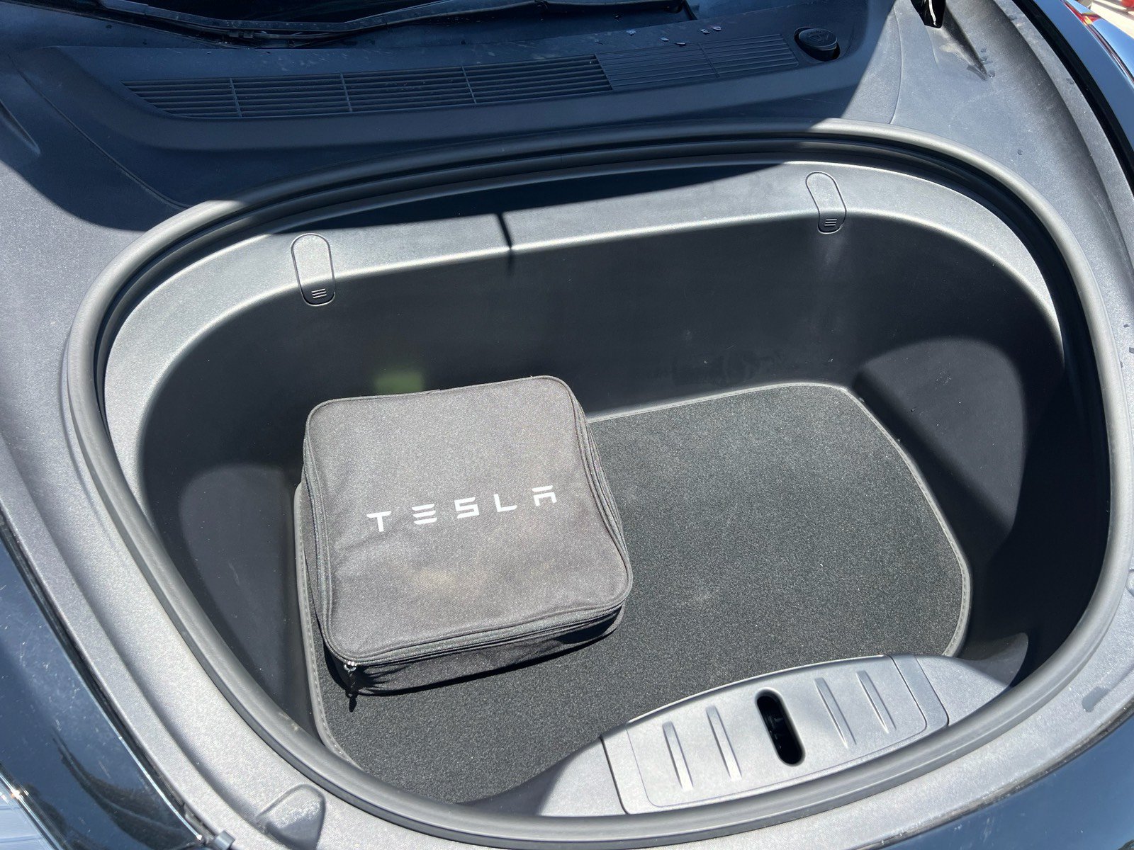 Used 2019 Tesla Model 3 Long Range AWD/4WD image 27
