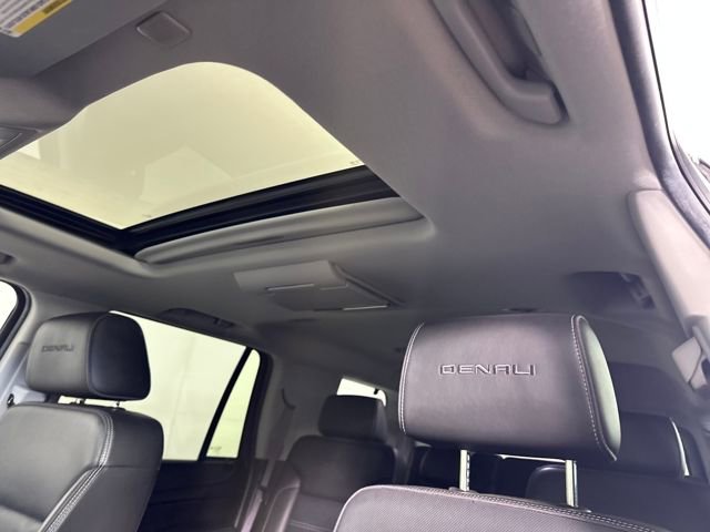 Used 2017 GMC Yukon Denali w/ Open Road Package image 12
