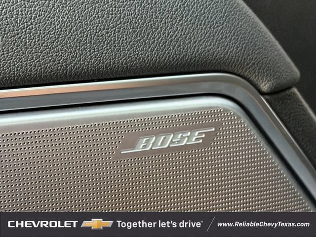 Used 2025 Chevrolet Silverado 1500 High Country w/ High Country Premium Package AWD/4WD image 30