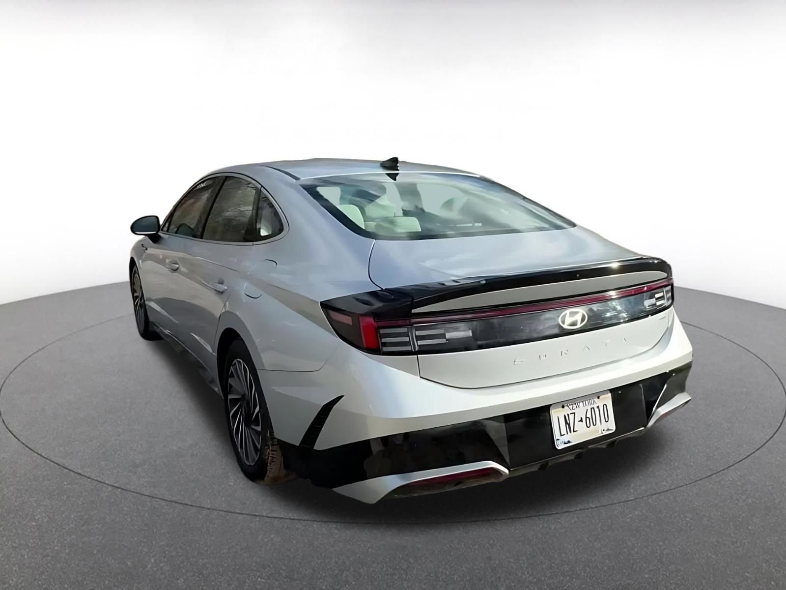 Used 2025 Hyundai Sonata SEL image 11