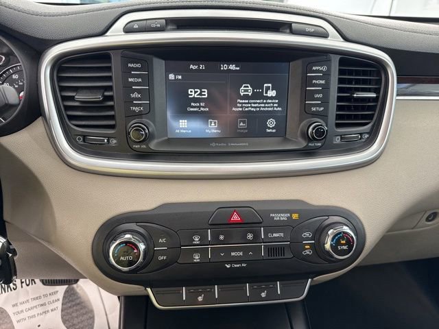 Used 2017 Kia Sorento LX w/ LX Convenience Package image 24